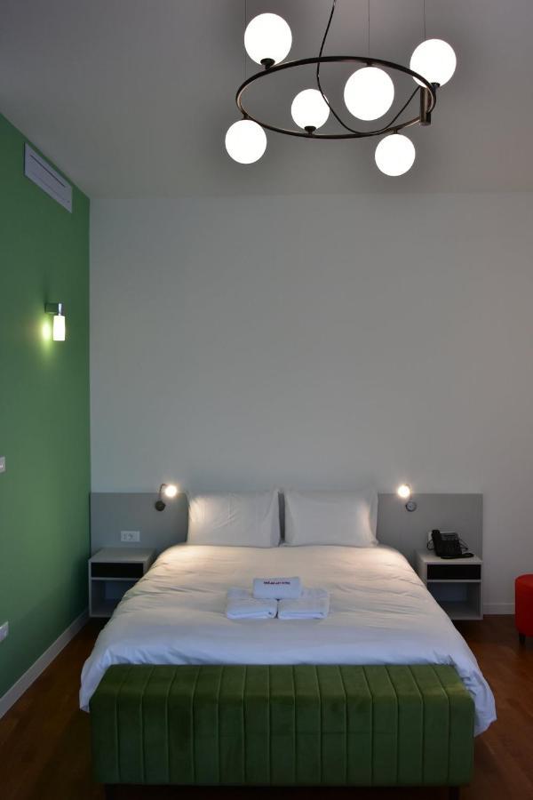 Osten Art Hotel สโกเปีย ภายนอก รูปภาพ