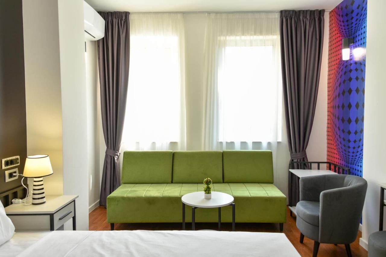 Osten Art Hotel สโกเปีย ภายนอก รูปภาพ