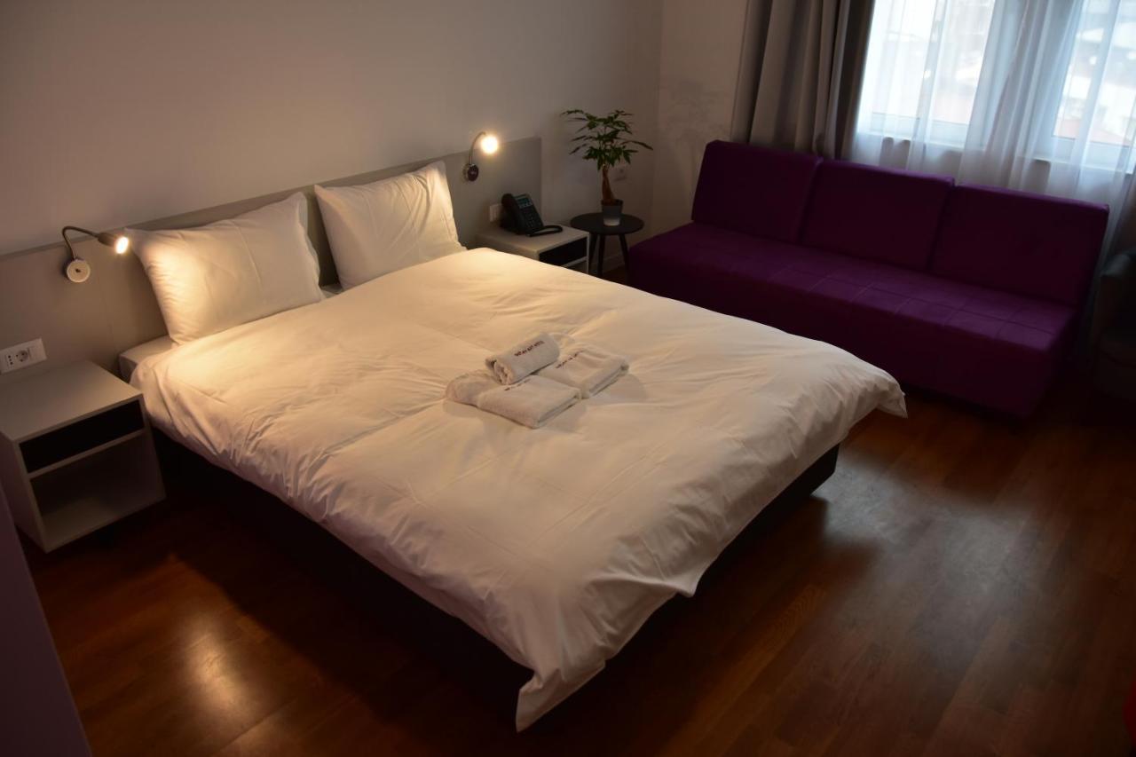 Osten Art Hotel สโกเปีย ภายนอก รูปภาพ